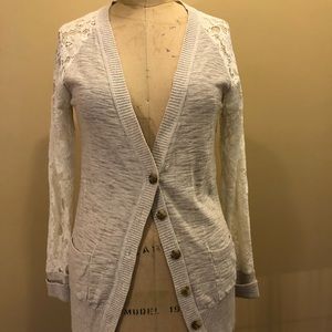 Tan cardigan with cream lace sleeves sz M
